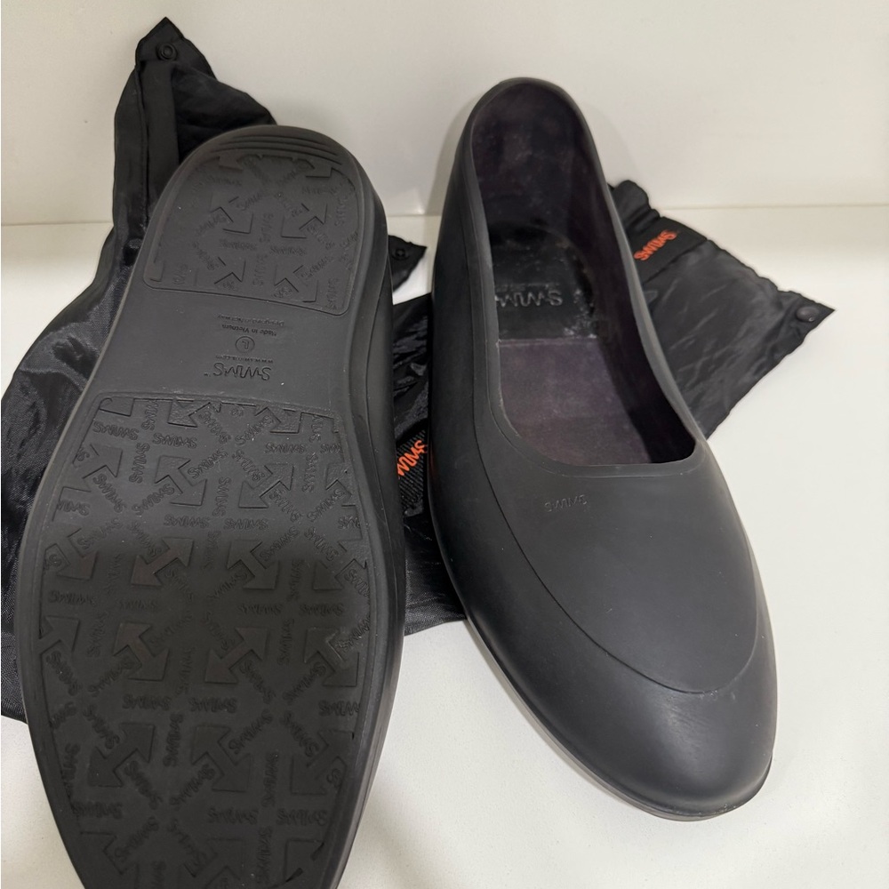 Swims Men's Black Galosh Loafer covers